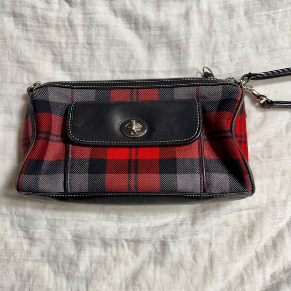 Coach Vintage Y2K Rare Red Wool Tartan Plaid Leather Demi Shoulder Bag - Picture 10 of 10